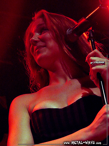 Epica @ Boerderij (Simone Simons)