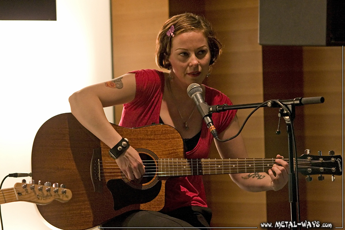 Agua de Annique @ Fnac (Anneke Van Giersbergen)