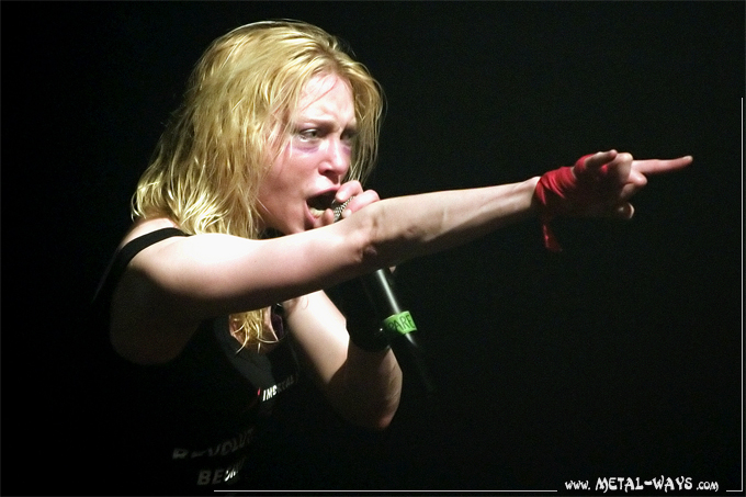 Arch Enemy @ Le Bataclan (Angela Gossow)