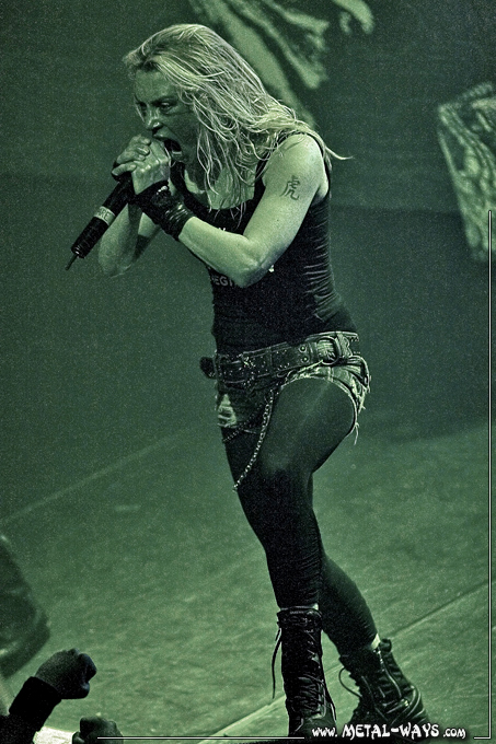 Arch Enemy @ Le Bataclan (Angela Gossow)