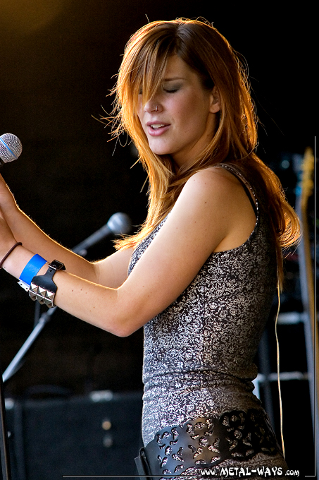 Delain @ Trailerpop (Charlotte Wessels)