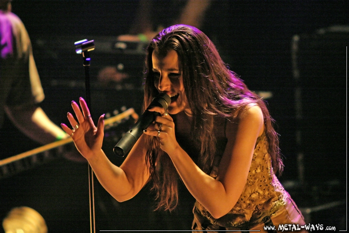 Kingfisher Sky @ Paard Van Troje (Judith Rijnveld)