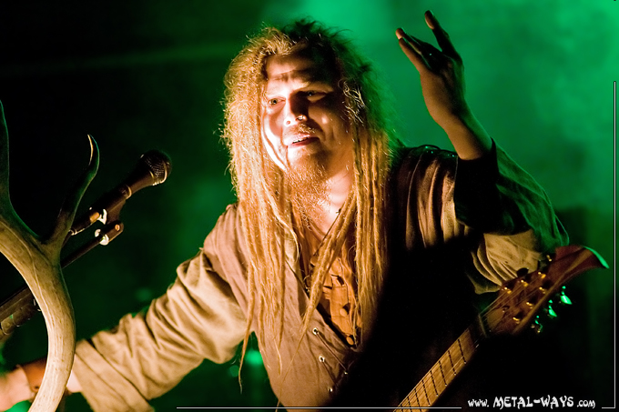 Korpiklaani @ Jas Rod (Jonne Jrvel)