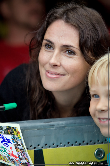 Within Temptation, Signing Session @ Appelpop (Sharon Den Adel)