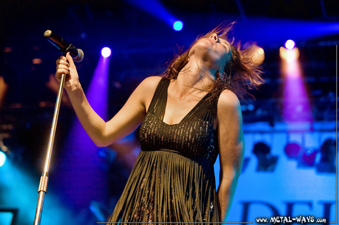 Delain @ Elyse Montmartre (Charlotte Wessels)